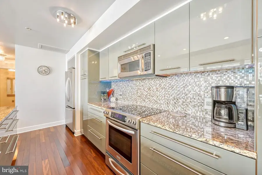 675 President St #1501, Baltimore, MD 21202 - #3