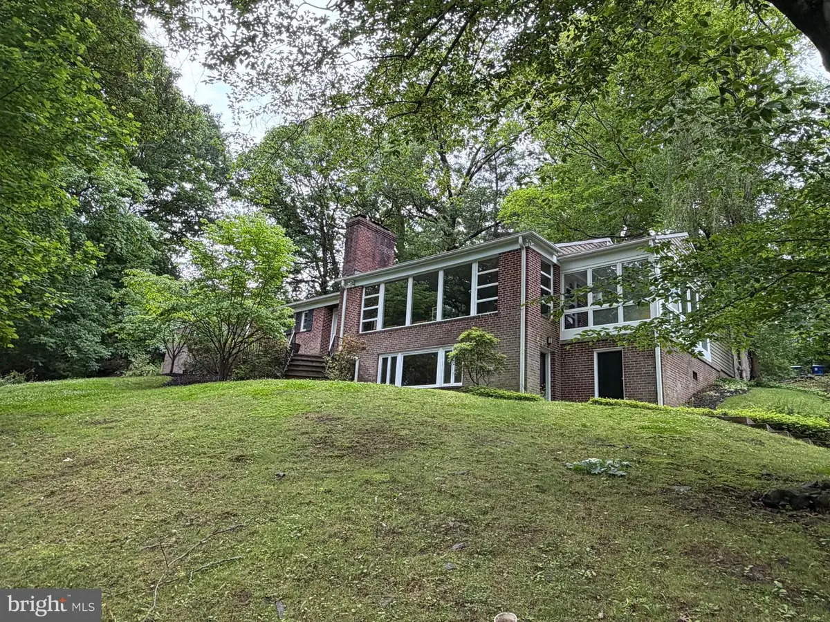 2215 Cross Country Blvd, Baltimore, MD 21209 - #1