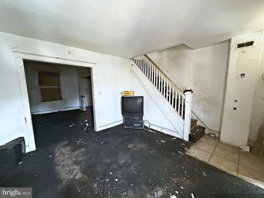 3214 Ravenwood Ave, Baltimore, MD 21213 - #2