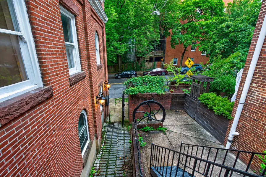 1227 Park Ave #8, Baltimore, MD 21217 - #2