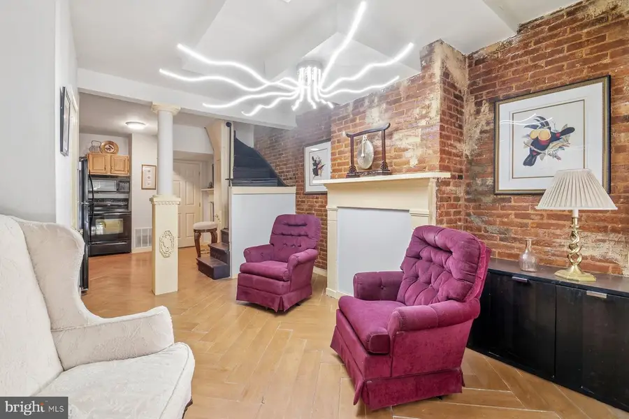 1216 W Pratt St, Baltimore, MD 21223 - #2
