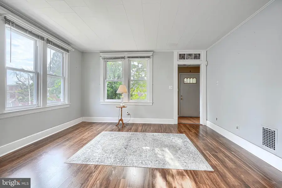 6113 Fair Oaks Ave, Baltimore, MD 21214 - #2