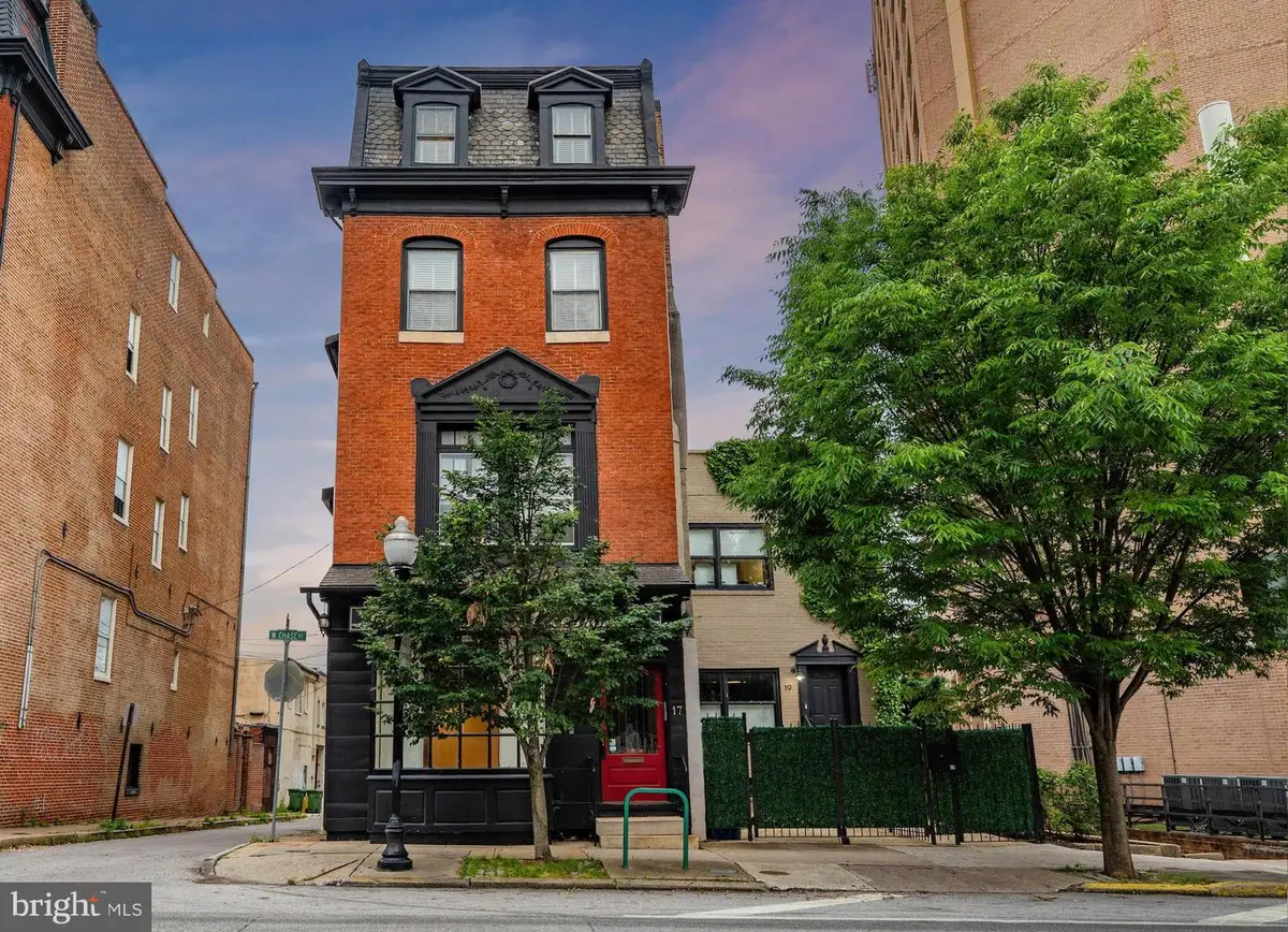 17 W Chase St, Baltimore, MD 21201 - #1