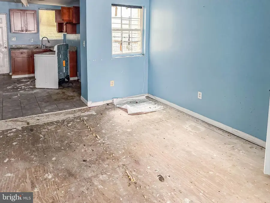 721 Appleton St, Baltimore, MD 21217 - #3
