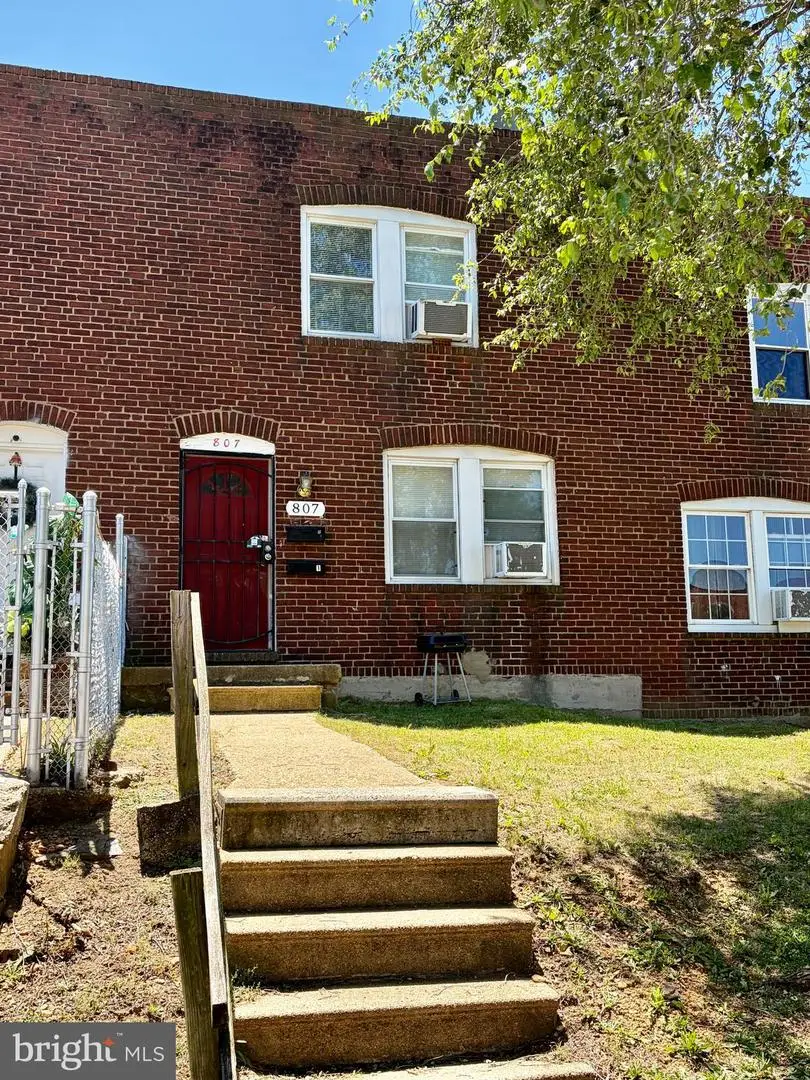 807 Stoll St, Baltimore, MD 21225 - #1
