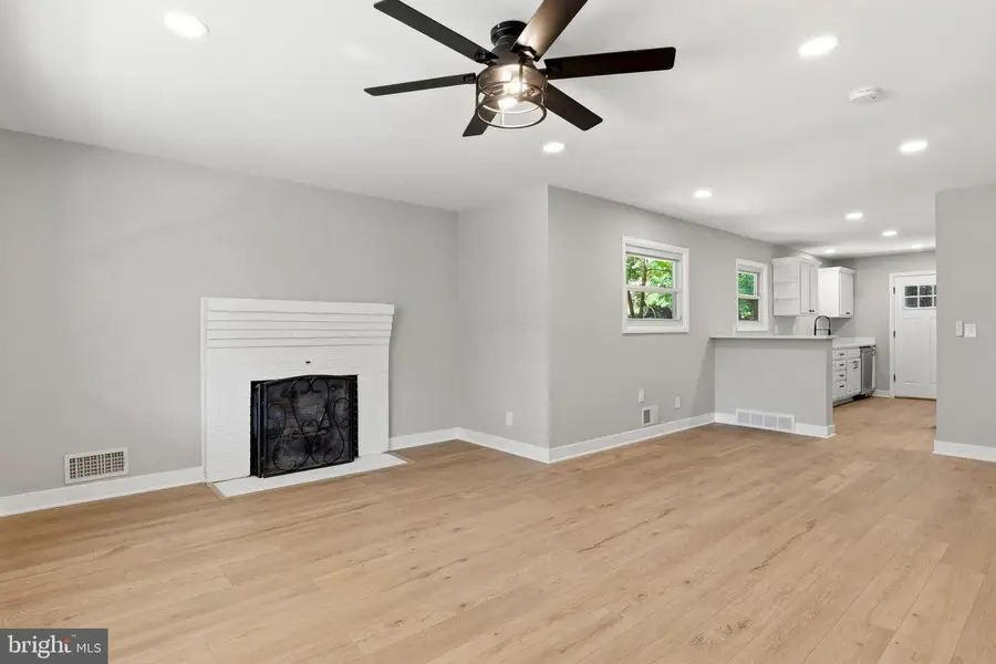 2303 Lyndhurst Ave, Baltimore, MD 21216 - #2