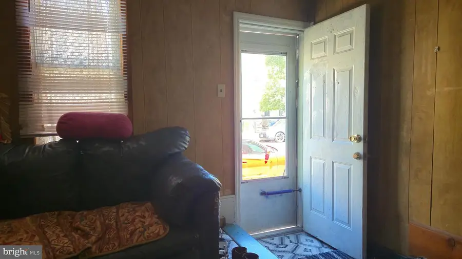 1263 James St, Baltimore, MD 21223 - #2