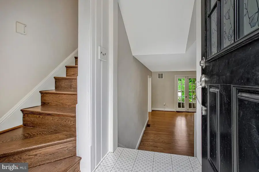 829 Glen Allen Dr, Baltimore, MD 21229 - #2