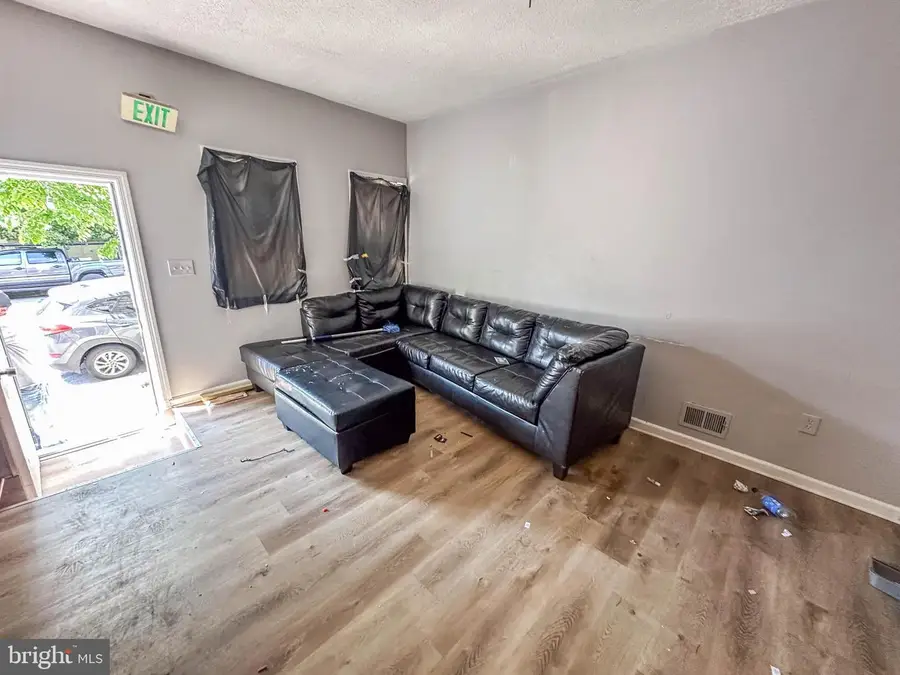 447 N Milton Ave, Baltimore, MD 21224 - #2