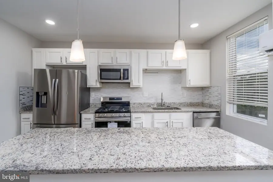 1521 Carswell St, Baltimore, MD 21218 - #3