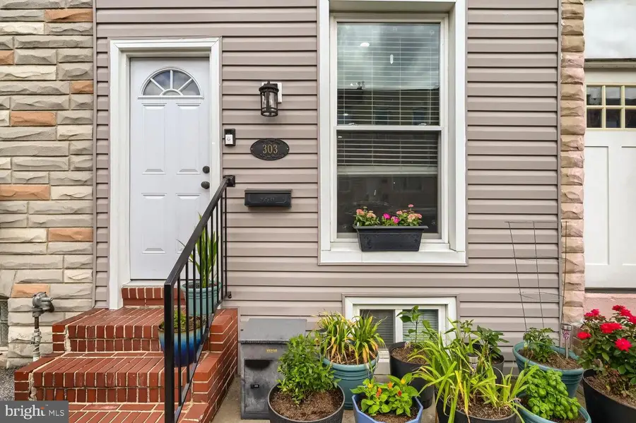 303 Fagley St, Baltimore, MD 21224 - #3