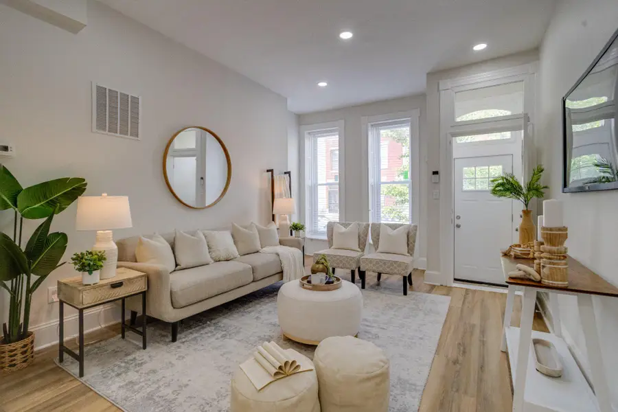 309 E 23rd St, Baltimore, MD 21218 - #3