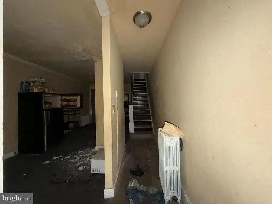 1518 N Gilmor St, Baltimore, MD 21217 - #3