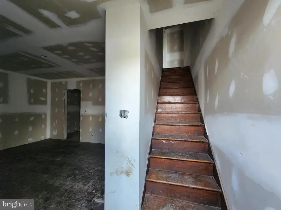 3425 6th St, Baltimore, MD 21225 - #2