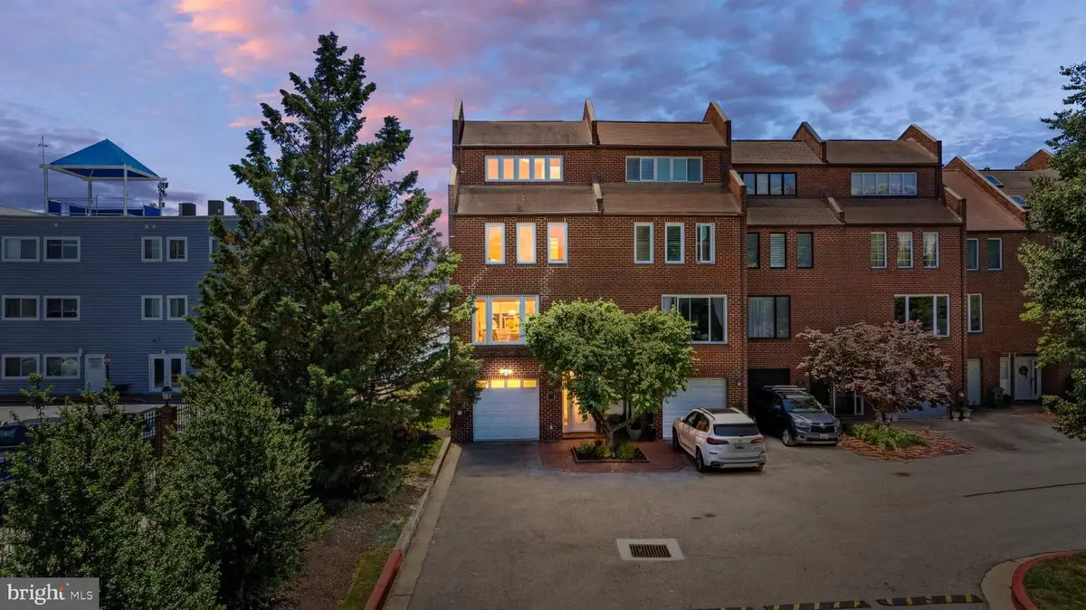 2439 Boston St, Baltimore, MD 21224 - #1
