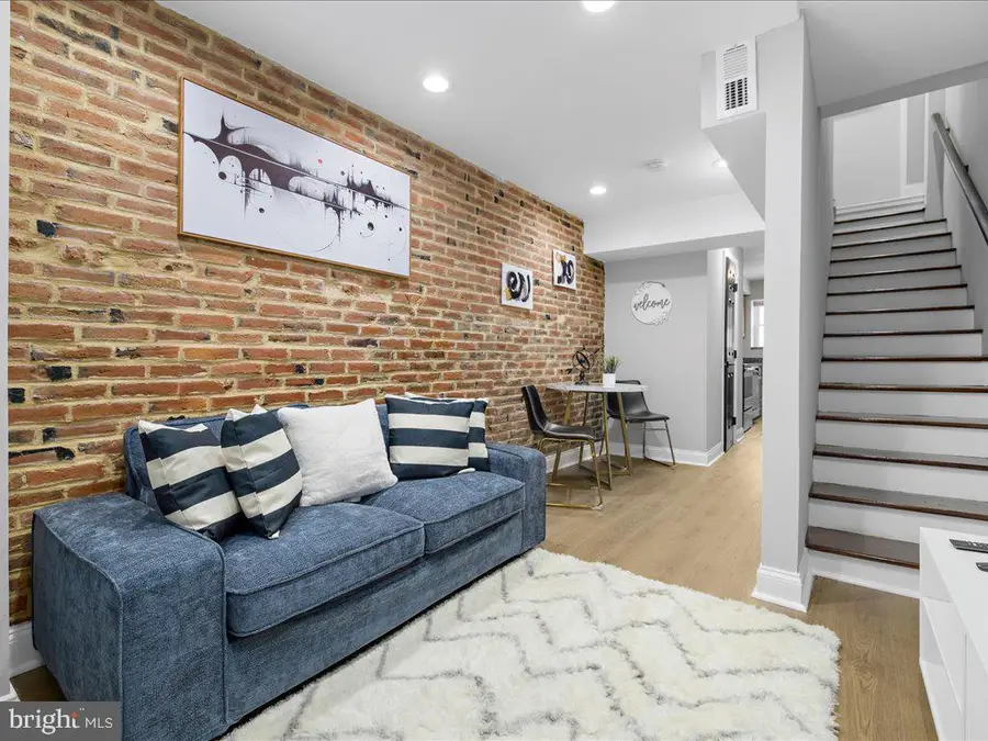 521 S Chapel St, Baltimore, MD 21231 - #2