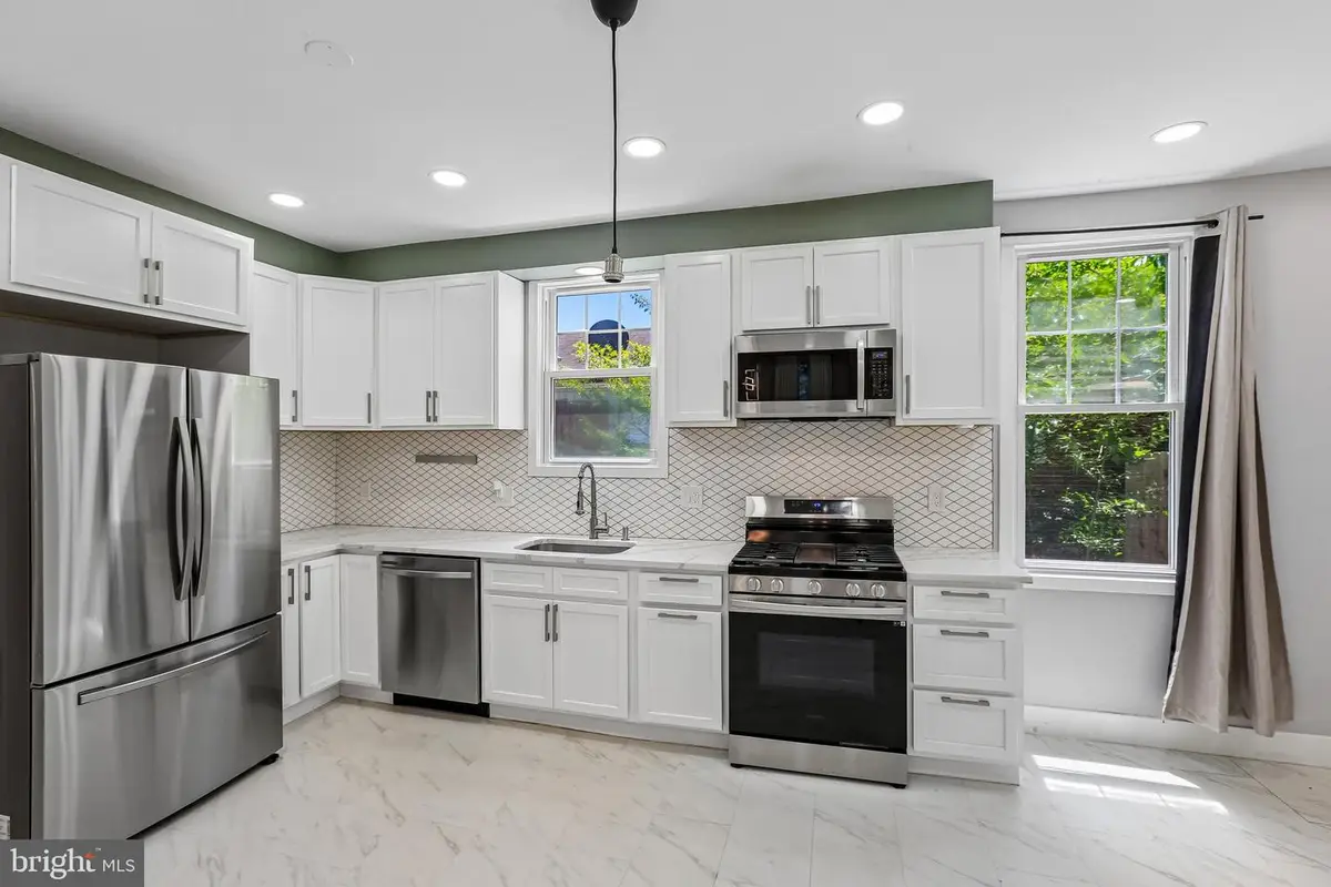 6204 Everall Ave, Baltimore, MD 21206 - #1