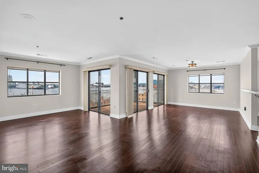 2702 Lighthouse Pt E #524, Baltimore, MD 21224 - #2