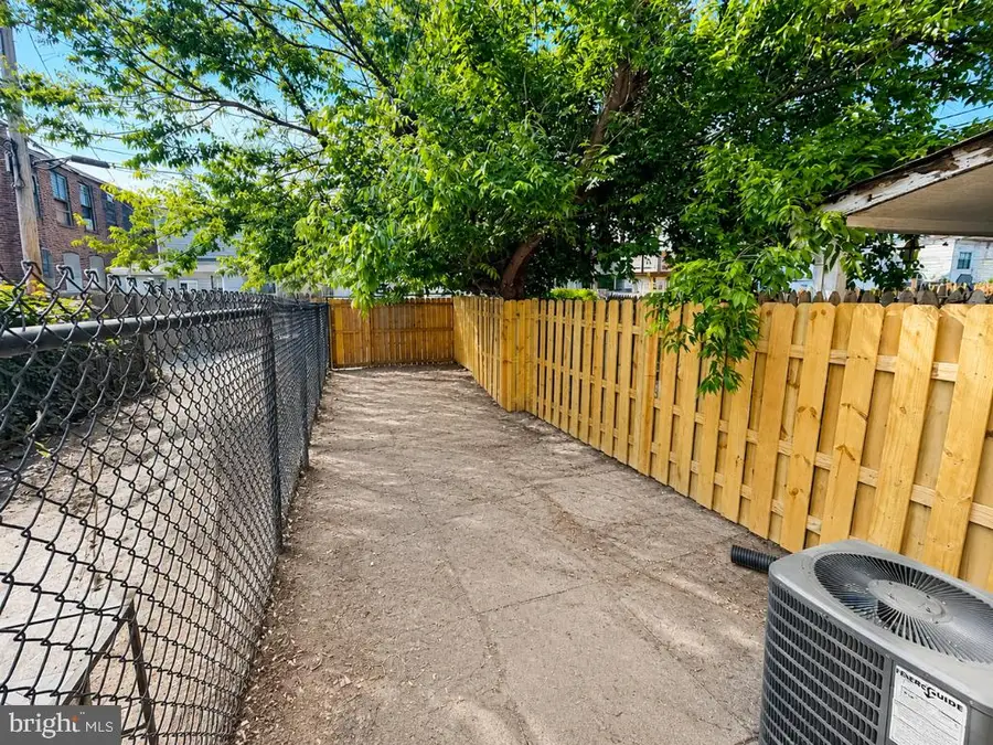 1121 Cleveland St, Baltimore, MD 21230 - #2