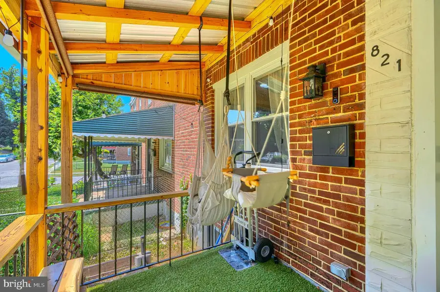 821 Wicklow Rd, Baltimore, MD 21229 - #3