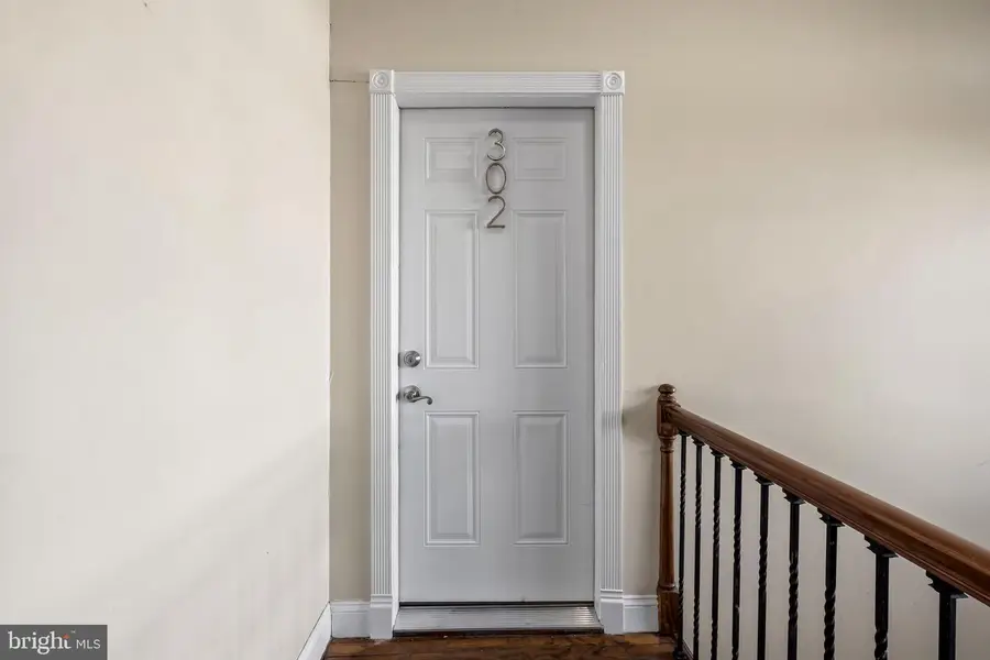 2204 Park Ave #302, Baltimore, MD 21217 - #3