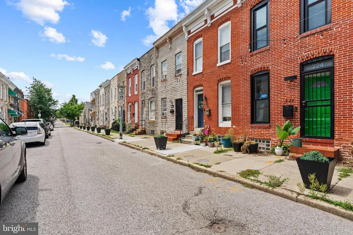 224 N Port St, Baltimore, MD 21224 - #1