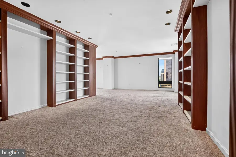 10 E Lee St #1809, Baltimore, MD 21202 - #3