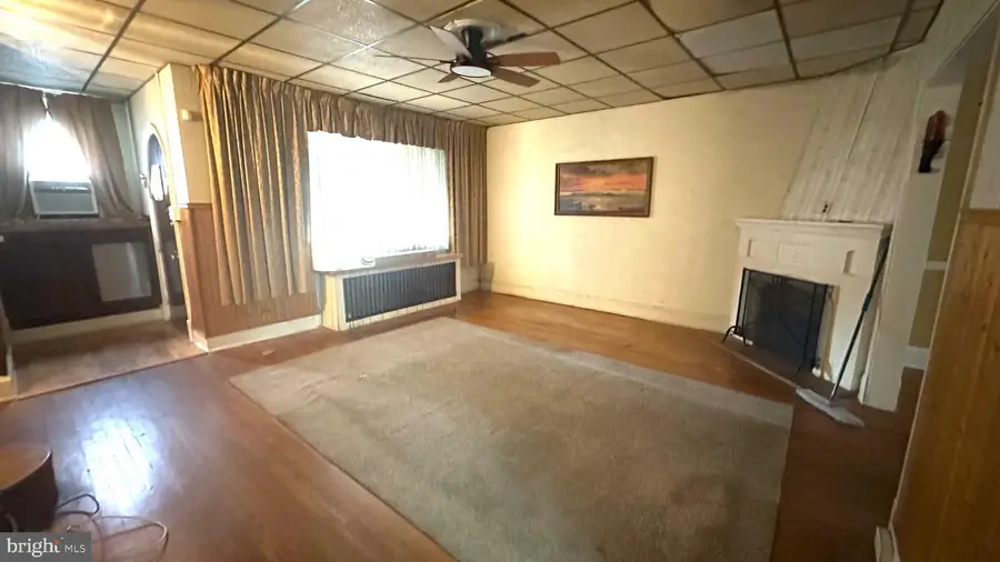4643 Coleherne Rd, Baltimore, MD 21229 - #2
