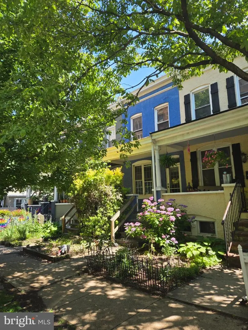 805 W 38th St W, Baltimore, MD 21211 - #1