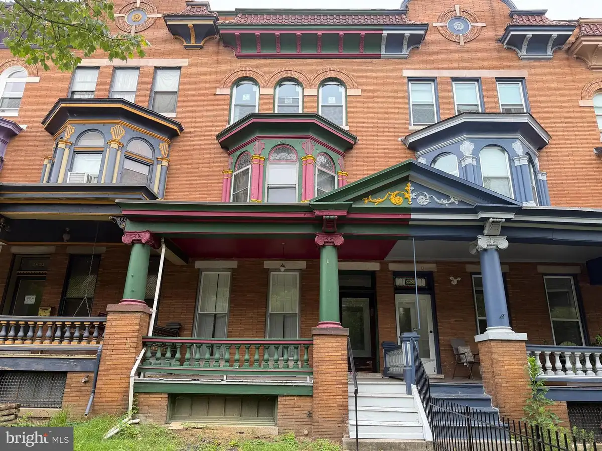 2829 N Calvert St N, Baltimore, MD 21218 - #1