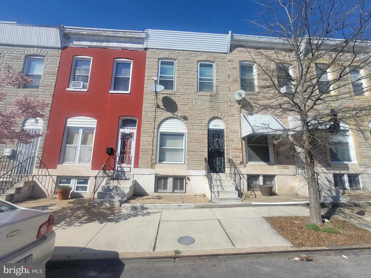 2624 E Hoffman St, Baltimore, MD 21213 - #1