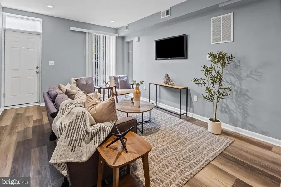 1629 E Oliver St, Baltimore, MD 21213 - #3
