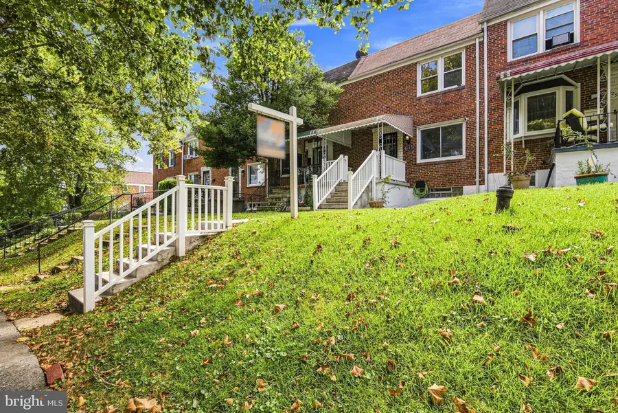 827 Saint Dunstans Rd, Baltimore, MD 21212 - #3