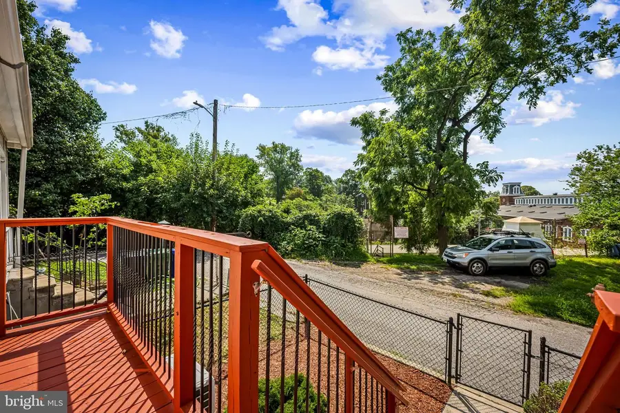 806 Darby St, Baltimore, MD 21211 - #2