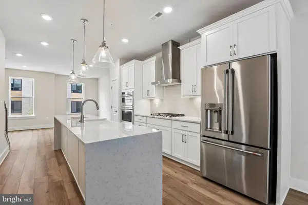 2519 Light St, BALTIMORE, MD 21230