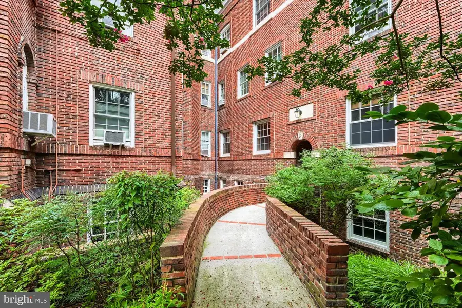 3024 N Calvert St #co-d5, Baltimore, MD 21218 - #2