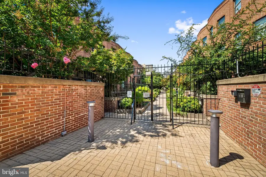 922 Stubblefield Ln, Baltimore, MD 21202 - #2