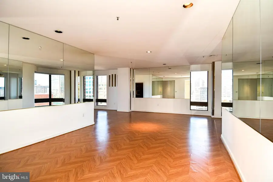 10 E Lee St #809, Baltimore, MD 21202 - #2