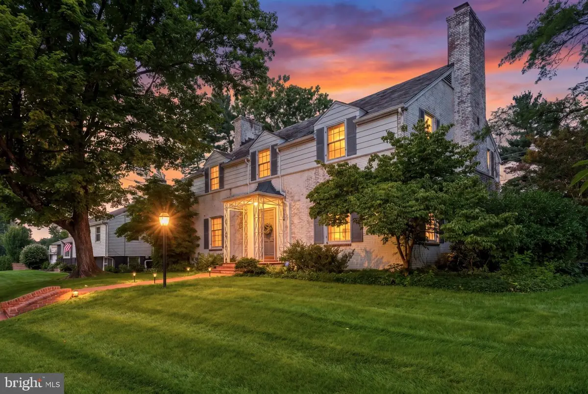 10 W Lake Ave, Baltimore, MD 21210 - #1