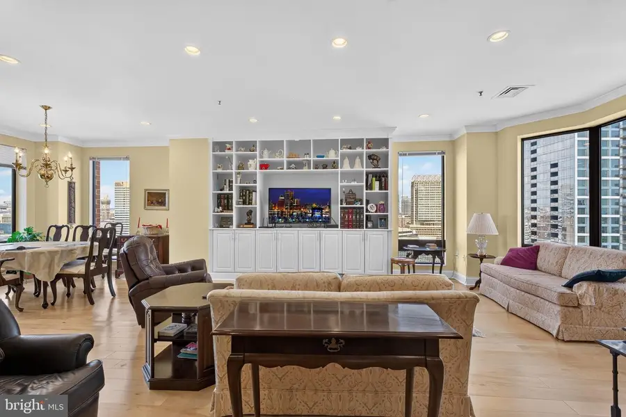 10 E Lee St #1709, Baltimore, MD 21202 - #3