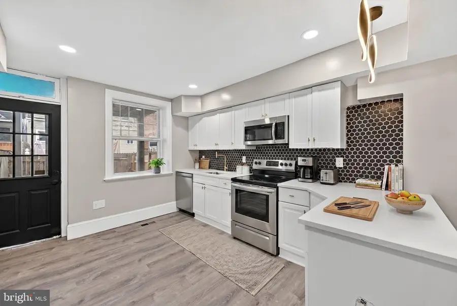 1338 Sargeant St, Baltimore, MD 21223 - #2