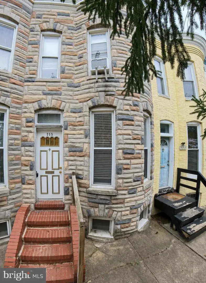 255 W 31st St, Baltimore, MD 21211 - #1