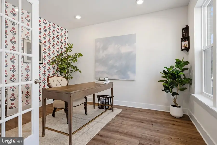 105 Glass Ln, Baltimore, MD 21230 - #3