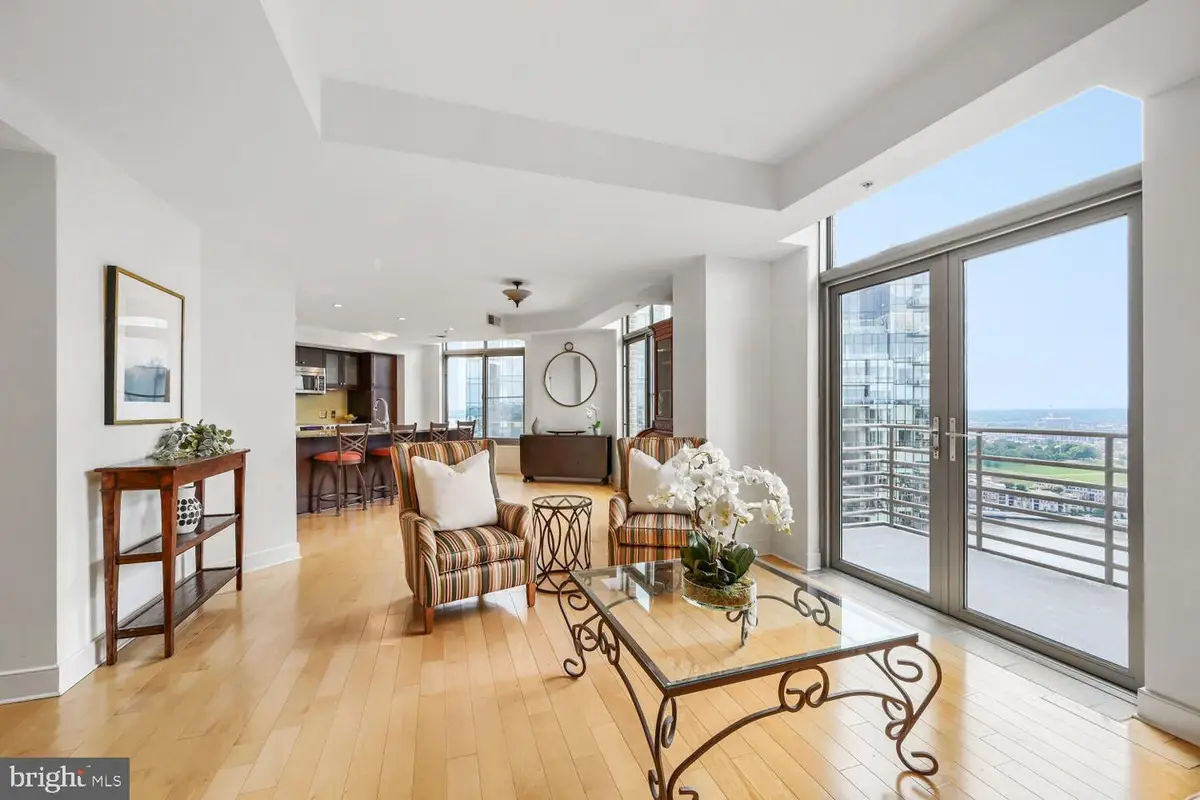 675 President St #2702, Baltimore, MD 21202 - #1