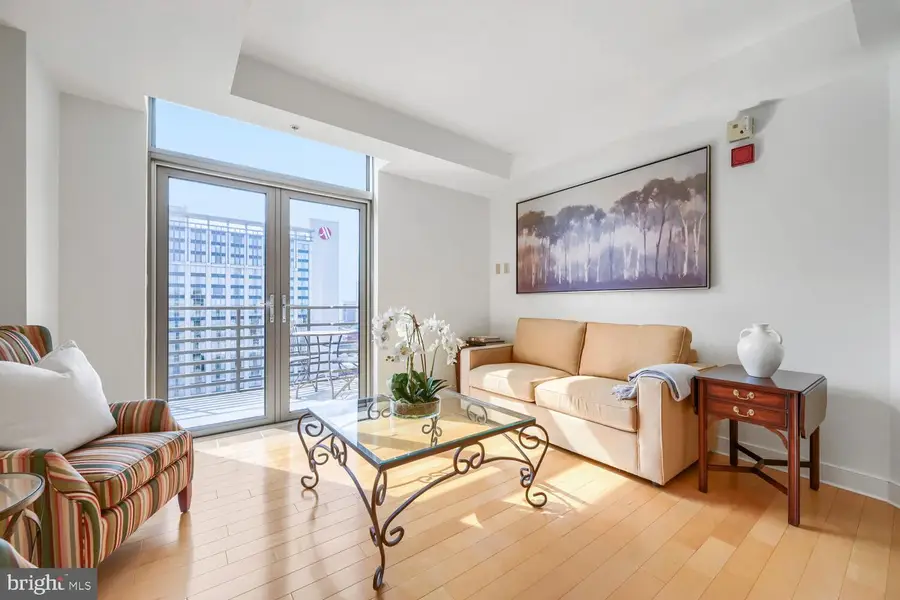 675 President St #2702, Baltimore, MD 21202 - #3