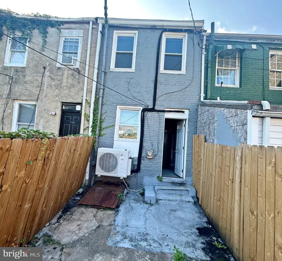 1174 Sargeant St, Baltimore, MD 21223 - #2