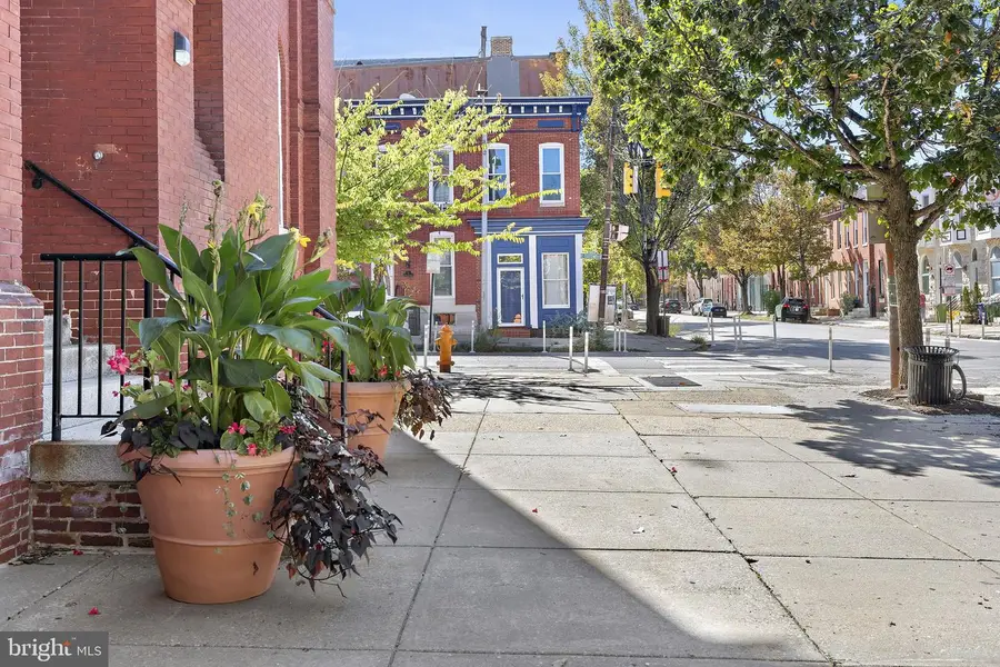 1 E Ostend St, Baltimore, MD 21230 - #2