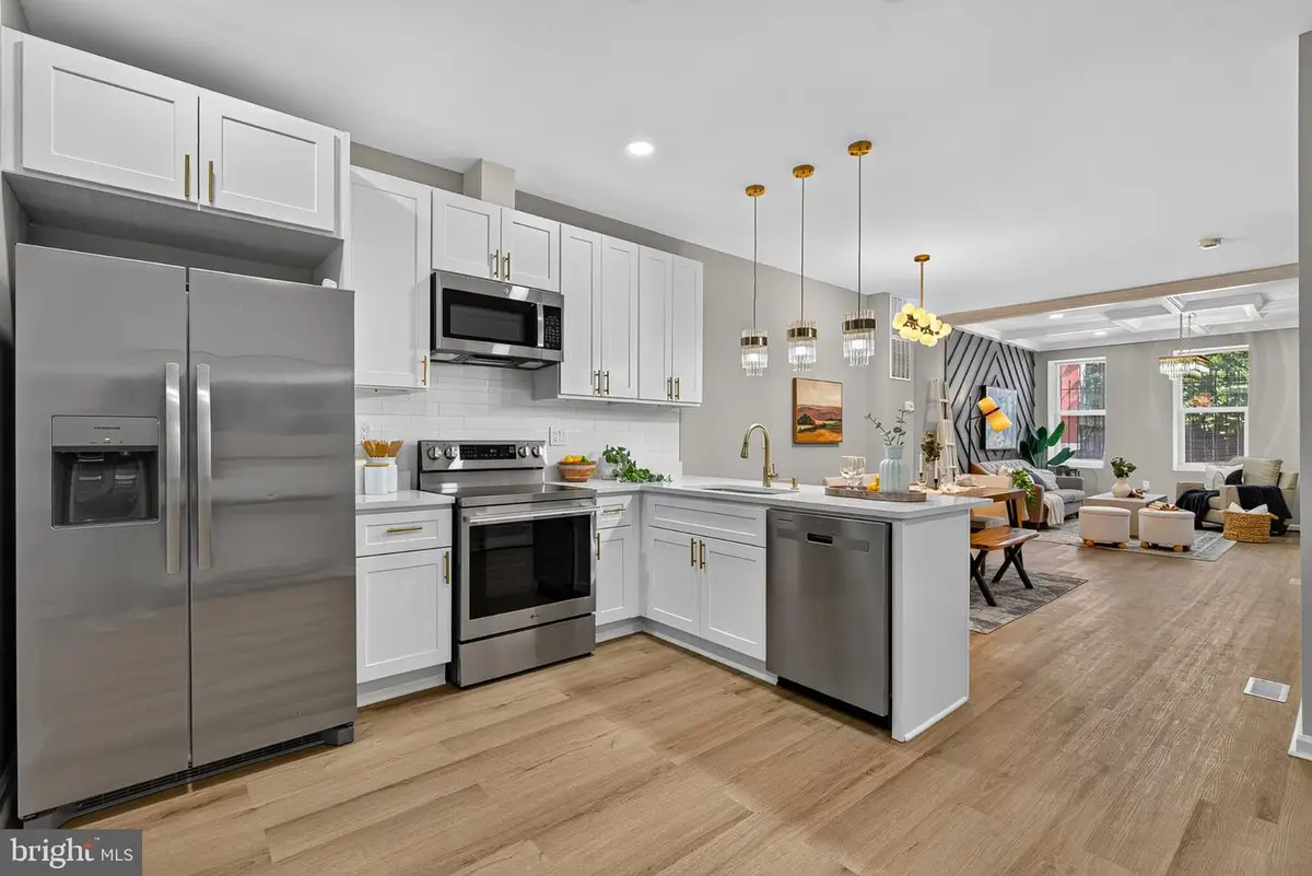 810 N Carey St, Baltimore, MD 21217 - #1