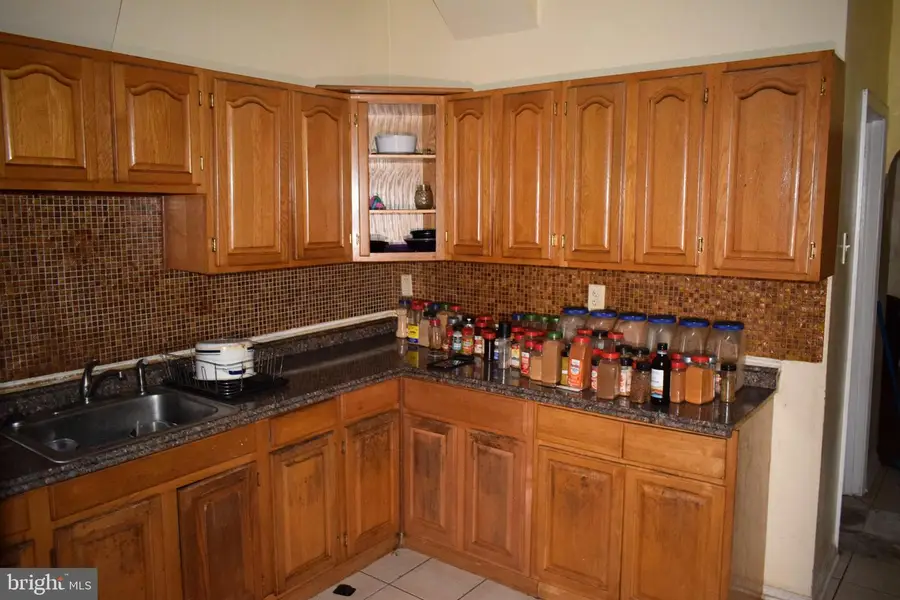 1726 Appleton St, Baltimore, MD 21217 - #3