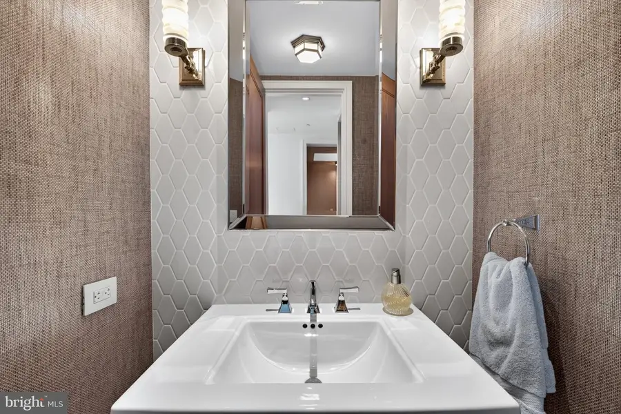 300 International Dr #1908, Baltimore, MD 21202 - #3